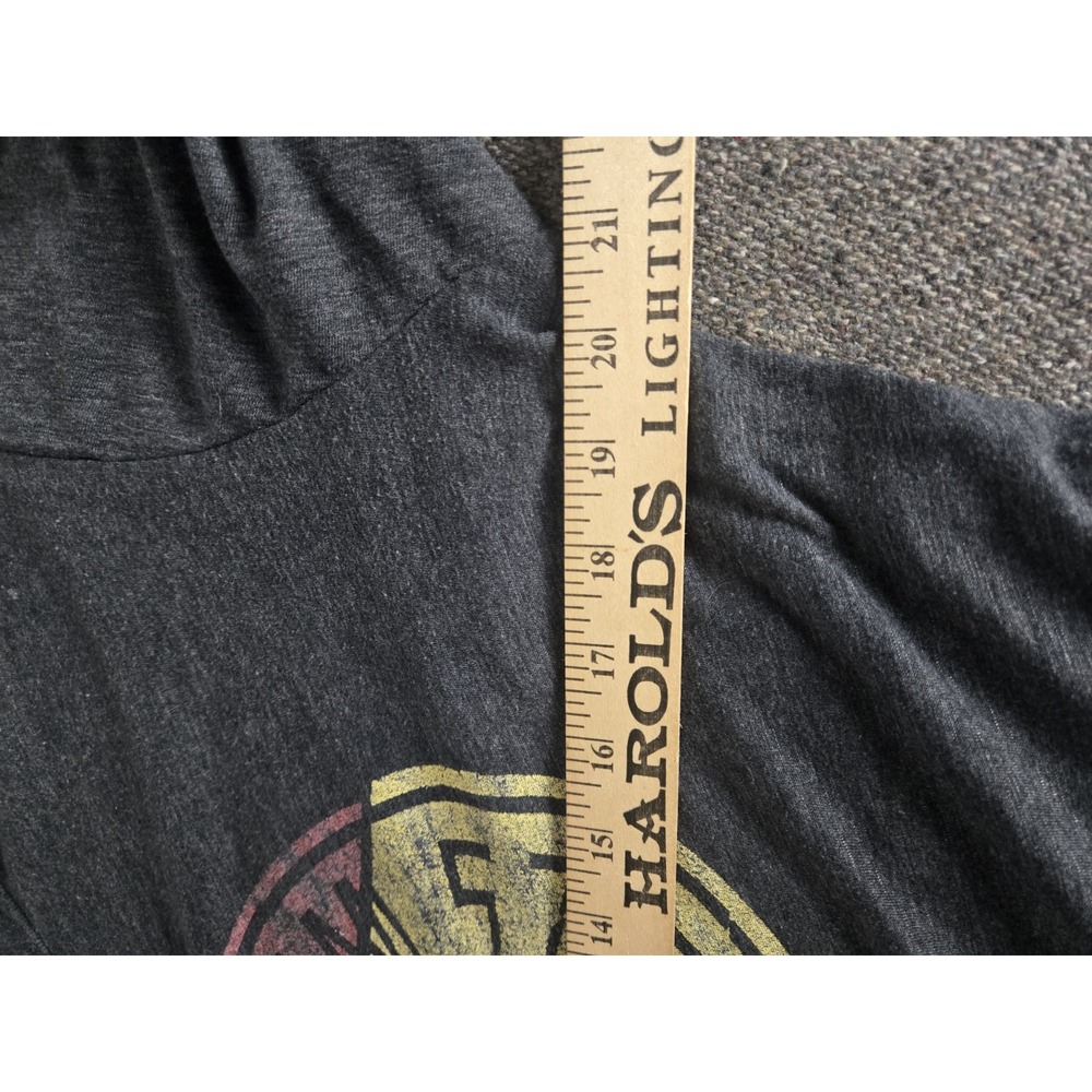 Volcolm‎ Stone Circular Logo T-shirt Sz Medium Heather Gray Surf Skate Snowboard - Picture 4 of 5